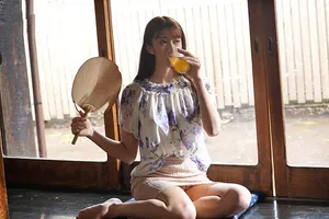 Mùa hè buồn chán ở quê chịch vợ yêu nhà bên thiếu thốn vì lấy ông xã già